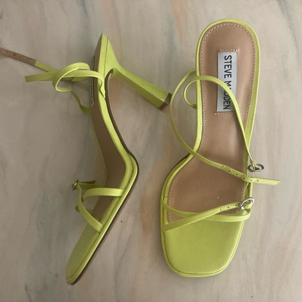 Steve Madden 7.5 heels